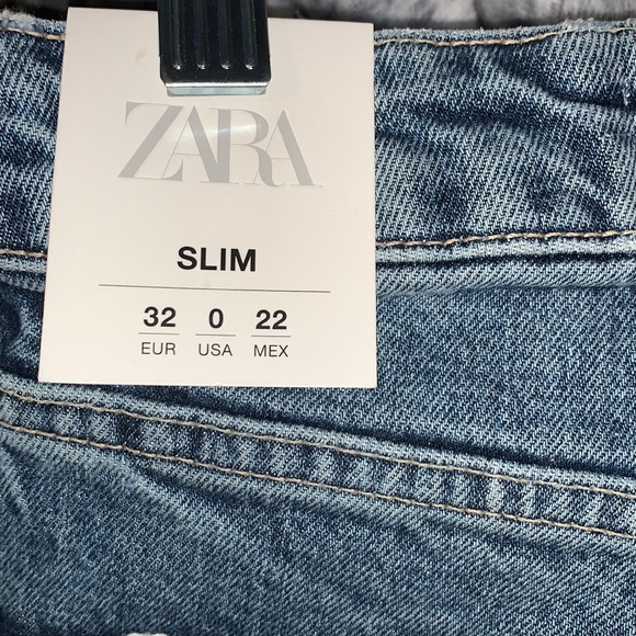 High Rise Zara Jeans - Picture 4 of 4